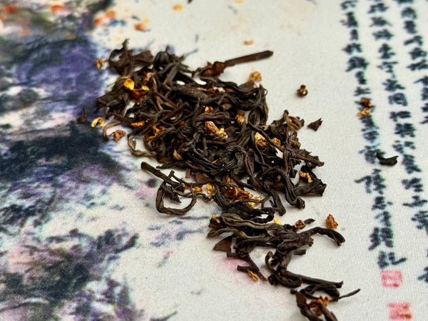 Load image into Gallery viewer, Osmanthus Black Tea Closeup

