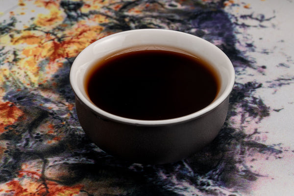 Load image into Gallery viewer, 1st wash - dark pu erh tea
