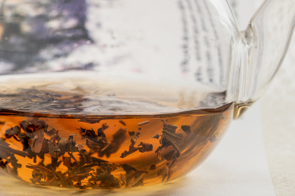 Load image into Gallery viewer, Keemun Black Aster - The China Teapot
